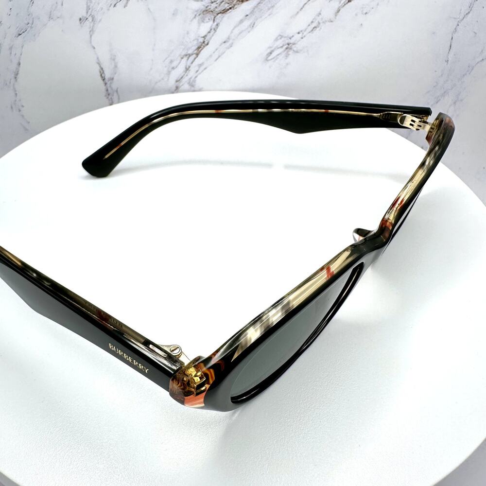New Burberry Sunglasses Black Vintage Check Oval Gold Logo Womens New BURBERRY - Picture 5 of 16